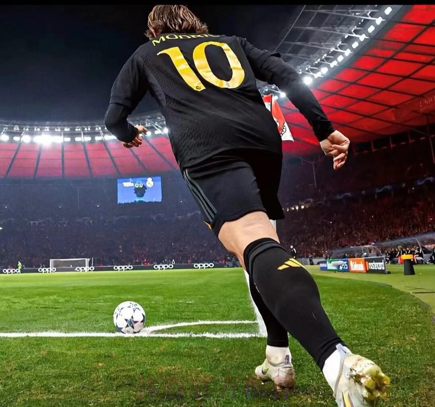 阿斯:皇马将维尔茨视为魔笛接班人 正低调尝试签约