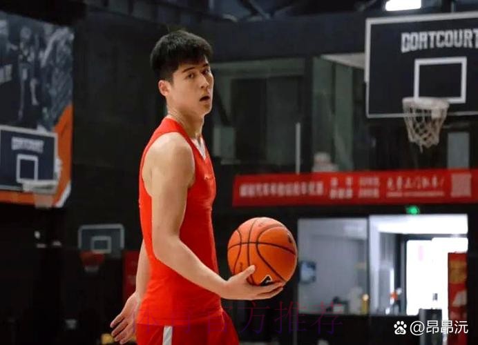 陈家政全场出战9分钟,1中1得到3分 陈家政全场出战9分钟,1中1得到3分