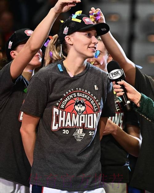 佩顿谈06年总冠军：起初我们动荡不安，但突然间凝聚为一体